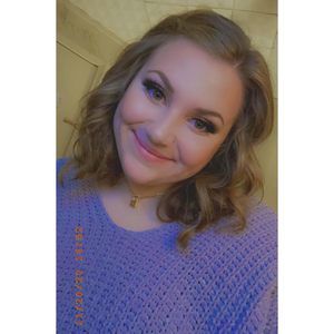 Meet your Posher, Caroline